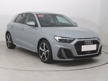 Szary Używany 2024 Audi A1 Hatchback | 109 999 zł - Obraz 1/4