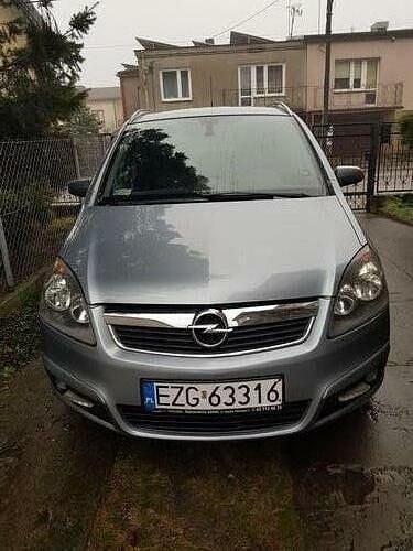 Używany Opel Zafira 2006 Inny kolor Minivan