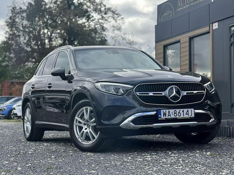 Używany Mercedes GLC220 204 KM (150 kW) 2024 Czarny (metalik) SUV
