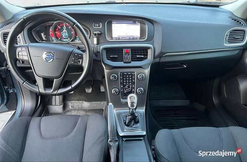 Używany Volvo V40 150 KM (110 kW) 2013 Niebieski Hatchback