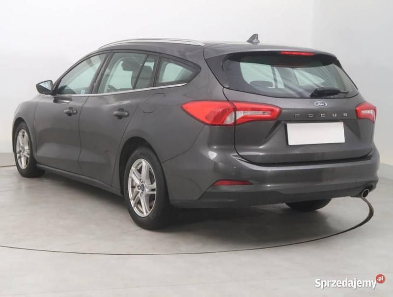 Używany Ford Focus 2018 Szary Kombi