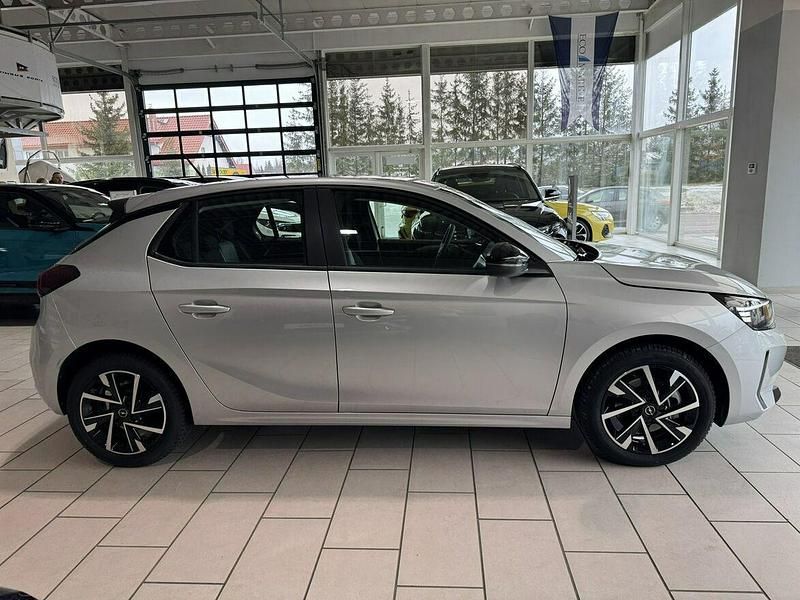 Nowe Opel Corsa Edition 100 KM (73 kW) 2025 Srebrny (metalik) Hatchback