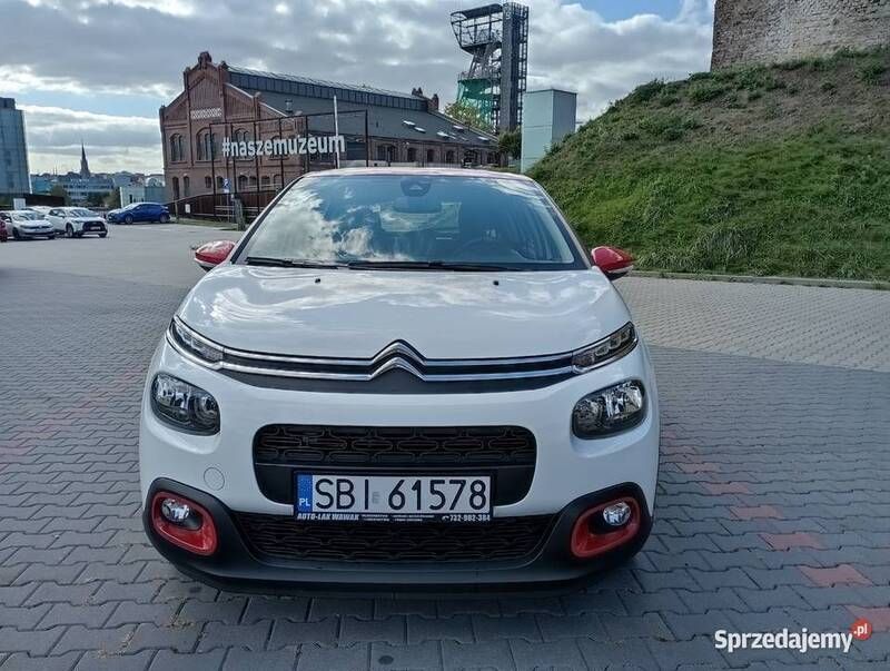 Biały Używany 2016 Citroën C3 Shine Hatchback | 34 900 zł (Uczciwa cena) - Obraz 1/4