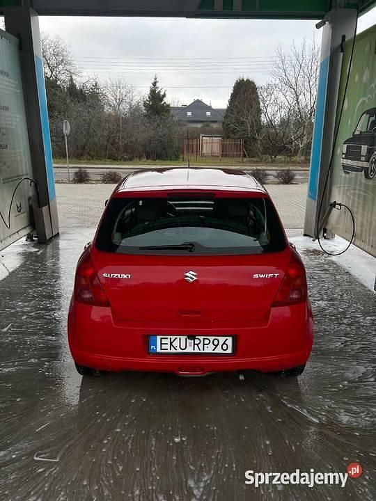 Używany 2005 Suzuki Swift | 10 900 zł (Uczciwa cena) - Obraz 1/4