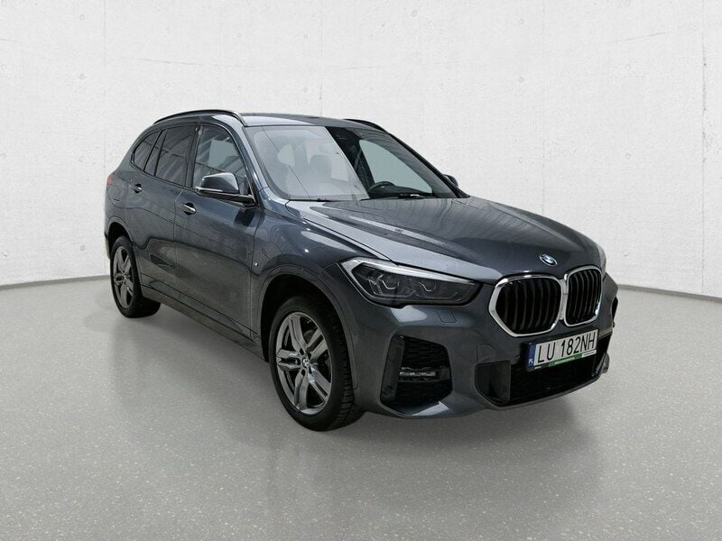Szary Używany 2022 BMW X1 SUV | 90 450 zł (Dobra cena) - Obraz 1/4