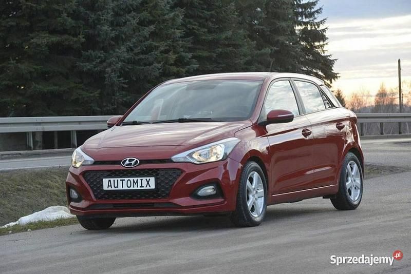 Używany Hyundai i20 84 KM (61 kW) 2019 Czerwony Hatchback