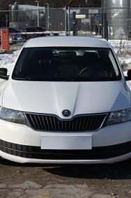 Używany Skoda Rapid 90 KM (66 kW) 2016 Biały Hatchback