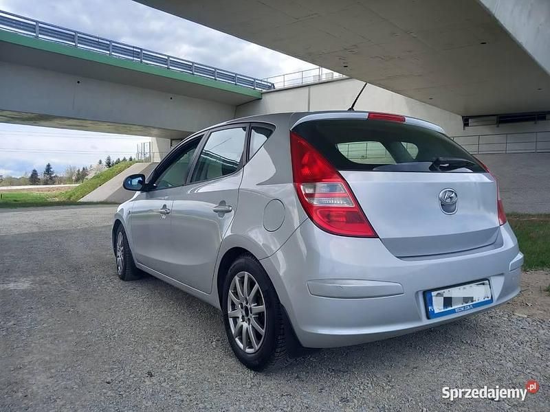 Srebrny Używany 2009 Hyundai i30 Hatchback | 12 900 zł (Uczciwa cena) - Obraz 1/4