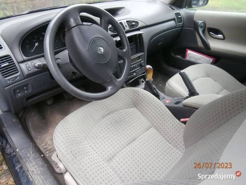 Używany Renault Laguna II 120 KM (88 kW) 2003