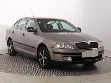 Złoty Używany 2008 Skoda Octavia Hatchback | 14 999 zł (Uczciwa cena) - Obraz 1/4