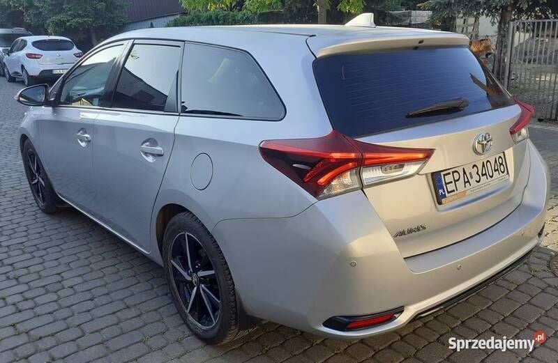 Używany Toyota Auris 90 KM (66 kW) 2018