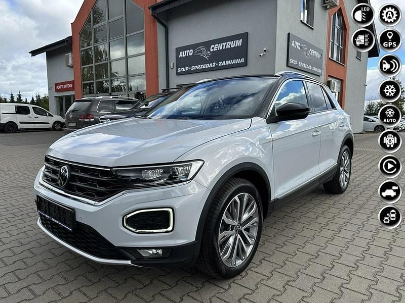Biały (metalik) Używany 2021 VW T-Roc SUV | 84 900 zł (Uczciwa cena) - Obraz 1/4
