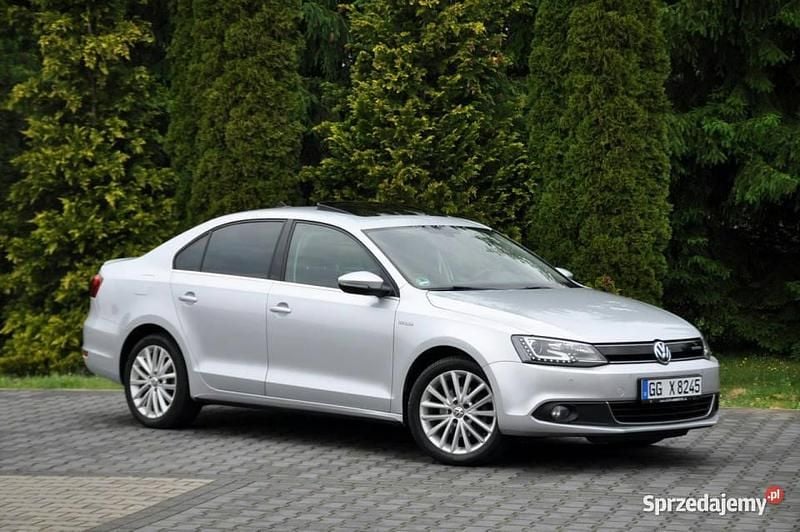 Używany VW Jetta 150 KM (110 kW) 2014 Szary Sedan/Limuzyna