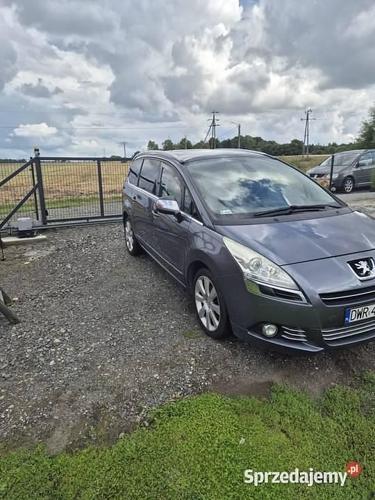 Używany Peugeot 5008 Allure 150 KM (110 kW) 2011 Minivan