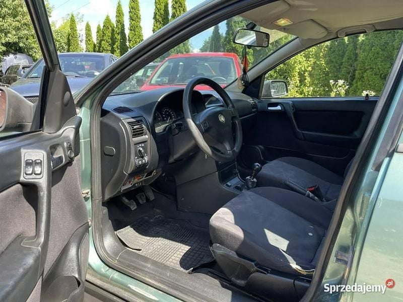 Zielony Używany 1999 Opel Astra Hatchback | 2200 zł (Uczciwa cena) - Obraz 1/4