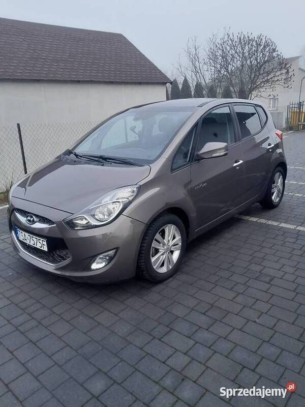 Brązowy Używany 2011 Hyundai ix20 Minivan | 20 700 zł (Uczciwa cena) - Obraz 1/4