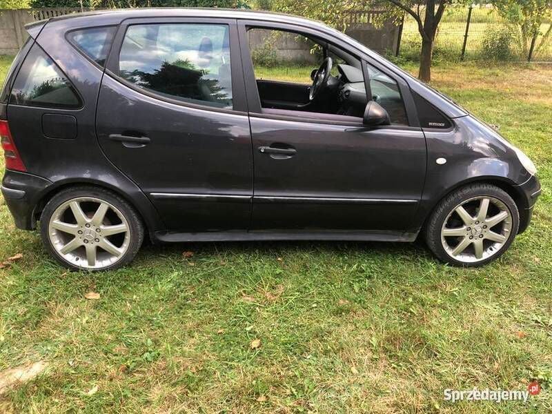 Używany Mercedes A140 Elegance 82 KM (60 kW) 2002 Czarny Hatchback