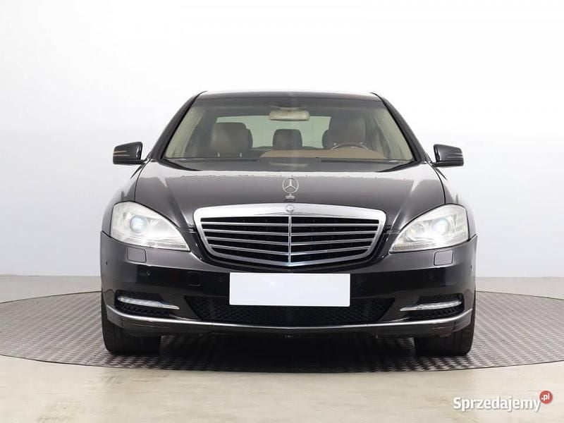 Czarny Używany 2006 Mercedes S320 Sedan/Limuzyna | 26 999 zł - Obraz 1/4