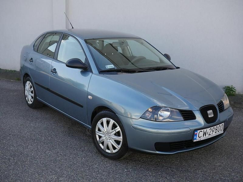 Inny kolor Używany 2005 Seat Cordoba Sedan/Limuzyna | 6900 zł (Drogi) - Obraz 1/4