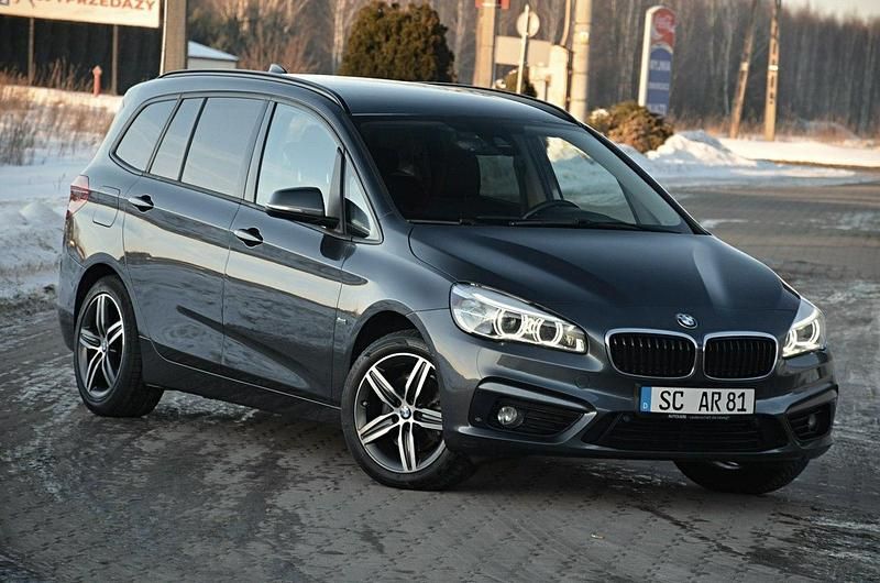 Używany BMW 218 150 KM (110 kW) 2017 Szary (metalik, perła) Minivan