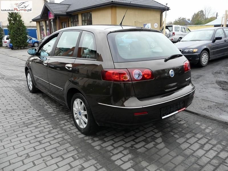 Używany Fiat Croma 120 KM (88 kW) 2007 Szary Sedan/Limuzyna