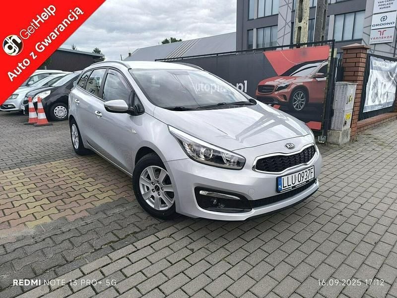 Srebrny Używany 2015 Kia Ceed Kombi | 28 900 zł (Dobra cena) - Obraz 1/4