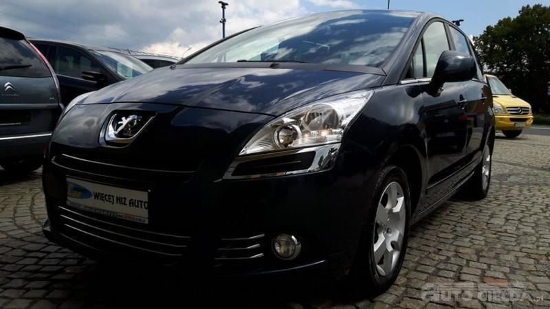 Używany Peugeot 5008 2013 Niebieski metalik Minivan
