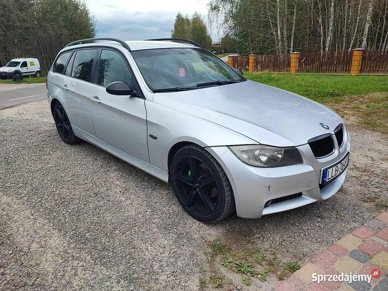 Srebrny Używany 2007 BMW 318 Kombi | 12 500 zł (Dość drogi) - Obraz 1/4