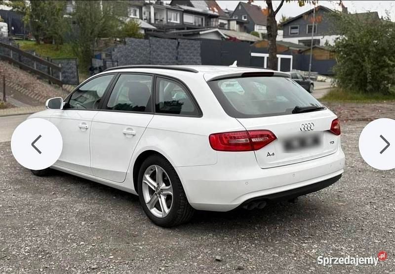Biały Używany 2012 Audi A4 S-Line Sedan/Limuzyna | 37 900 zł (Dobra cena) - Obraz 1/4