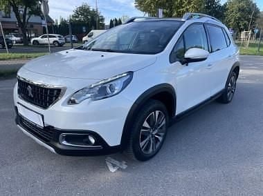 Biały Używany 2018 Peugeot 2008 SUV | 35 500 zł (Dobra cena) - Obraz 1/4