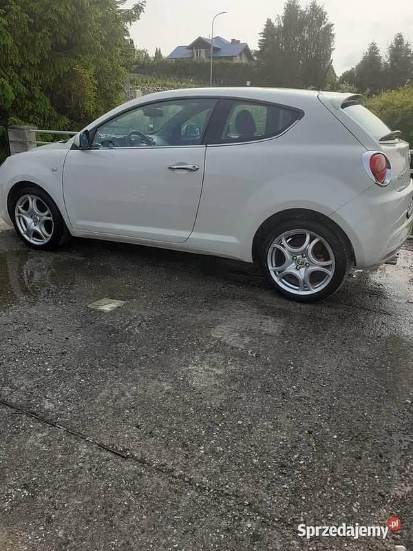 Biały Używany 2014 Alfa Romeo MiTo Hatchback | 18 000 zł - Obraz 1/4