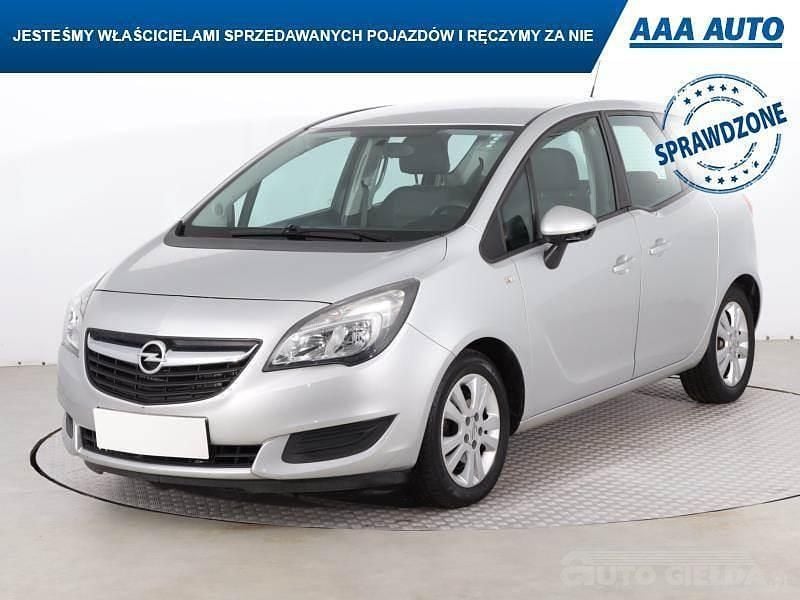 Używany Opel Meriva 2016 Srebrny Minivan