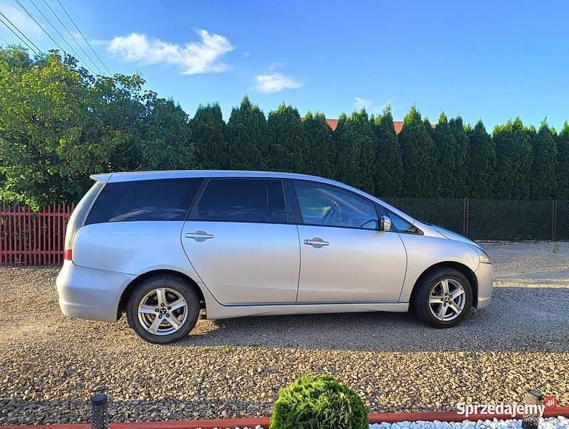 Używany Mitsubishi Grandis 140 KM (102 kW) 2007 Minivan
