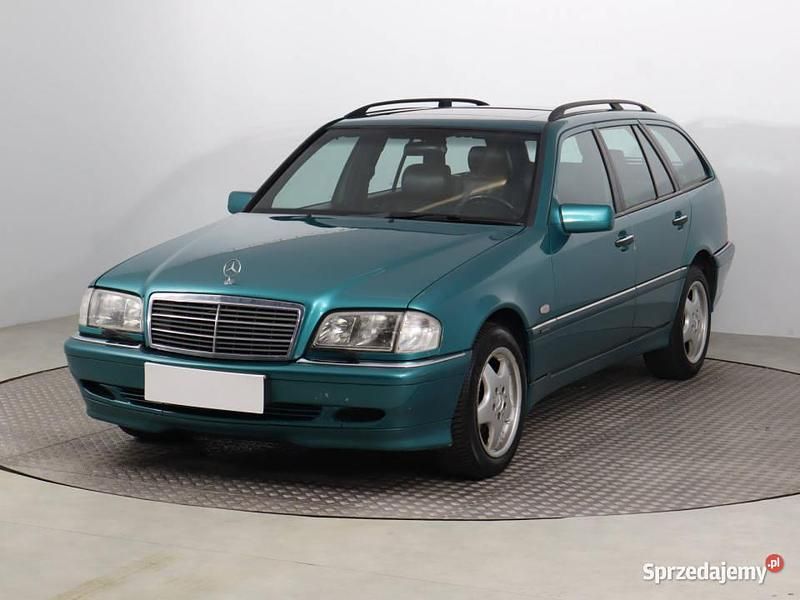 Używany Mercedes C250 1997 Zielony Kombi