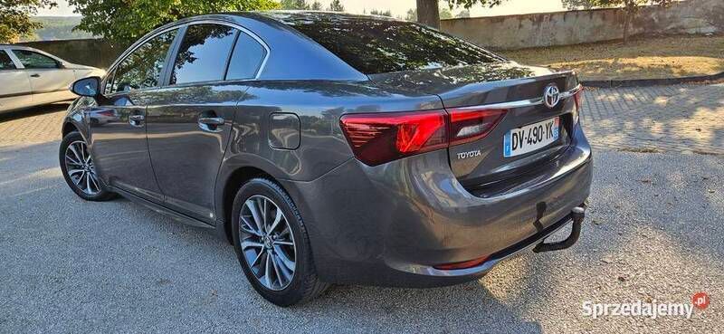 Używany 2015 Toyota Avensis | 42 900 zł (Dość drogi) - Obraz 1/4