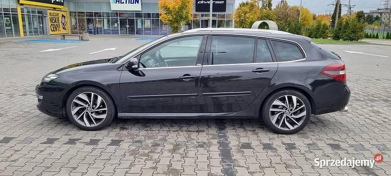 Czarny Używany 2011 Renault Laguna III Bose Edition Kombi | 33 000 zł (Drogi) - Obraz 1/4