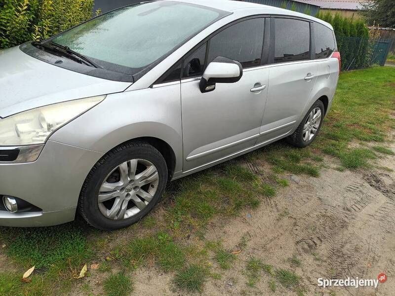 Używany Peugeot 5008 2010 Minivan