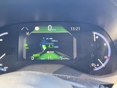 Szary Używany 2022 Toyota Yaris Hybrid Sedan/Limuzyna | 99 500 zł - Obraz 1/4