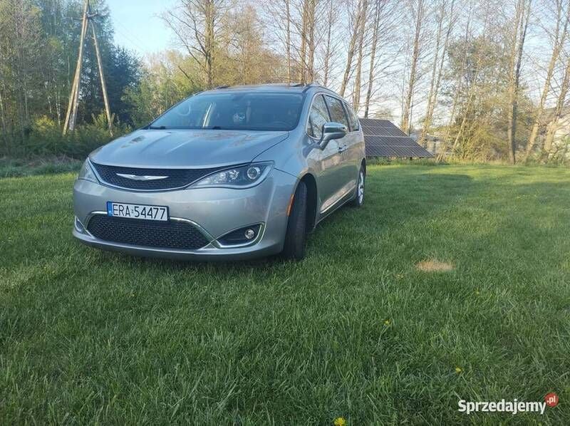 Używany 2020 Chrysler Pacifica Limited SUV | 89 000 zł (Super Cena) - Obraz 1/4