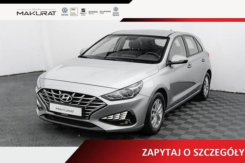 Używany Hyundai i30 120 KM (88 kW) 2022 Srebrny (metalik) Hatchback
