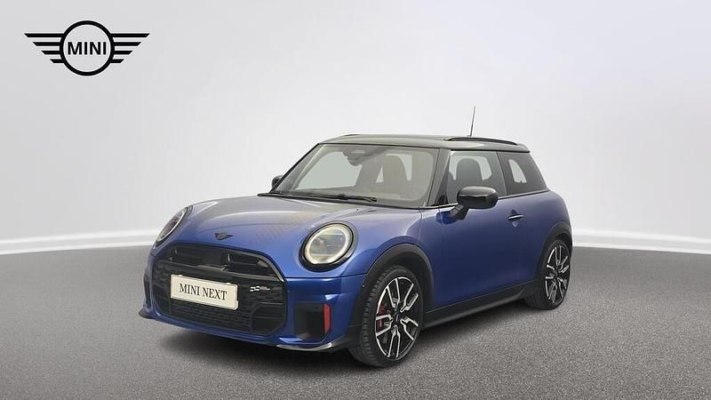Blazing blue Używany 2025 Mini John Cooper Works Hatchback | 165 900 zł - Obraz 1/4
