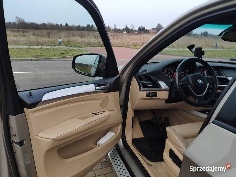 Używany BMW X5 306 KM (225 kW) 2011 SUV