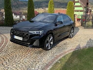 Czarny Używany 2024 Audi Q8 SUV | 340 000 zł (Uczciwa cena) - Obraz 1/4