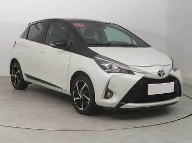 Biały Używany 2019 Toyota Yaris Hatchback | 55 999 zł - Obraz 1/4