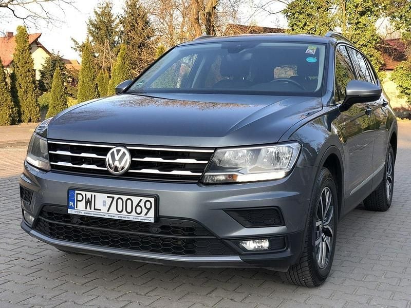 Szary (metalik) Używany 2017 VW Tiguan Allspace SUV | 78 500 zł (Uczciwa cena) - Obraz 1/4