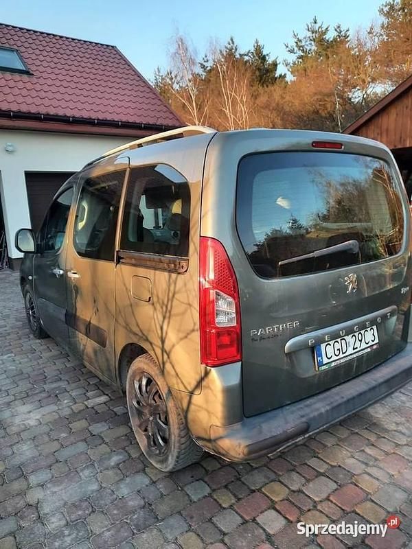 Używany Peugeot Partner 2009 Zielony Minivan