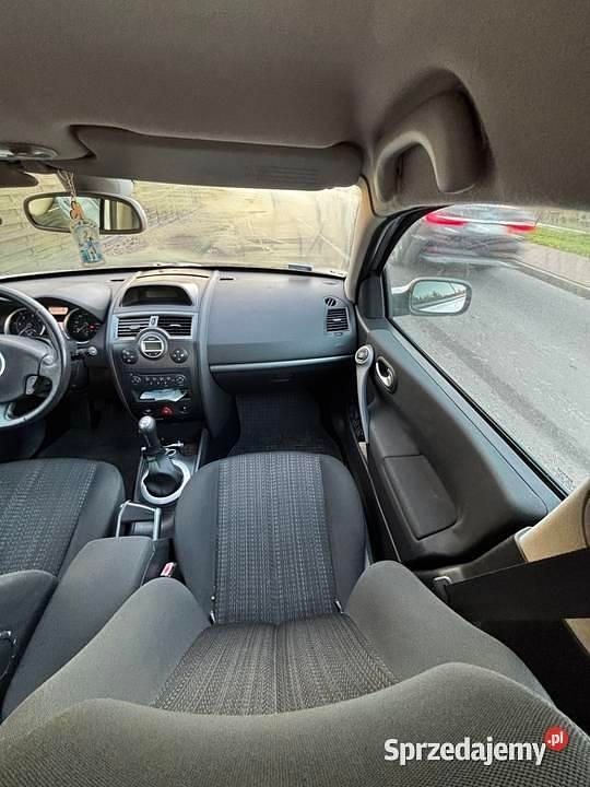 Używany Renault Mégane GrandTour 86 KM (63 kW) 2006 Srebrny Kombi