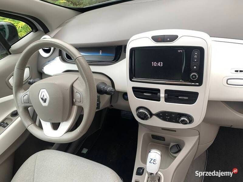 Używany Renault Zoe 100 kW (136 KM) 2016 Hatchback