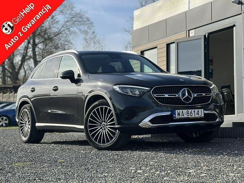 Czarny (metalik) Używany 2024 Mercedes GLC220 SUV | 218 900 zł (Super Cena) - Obraz 1/4