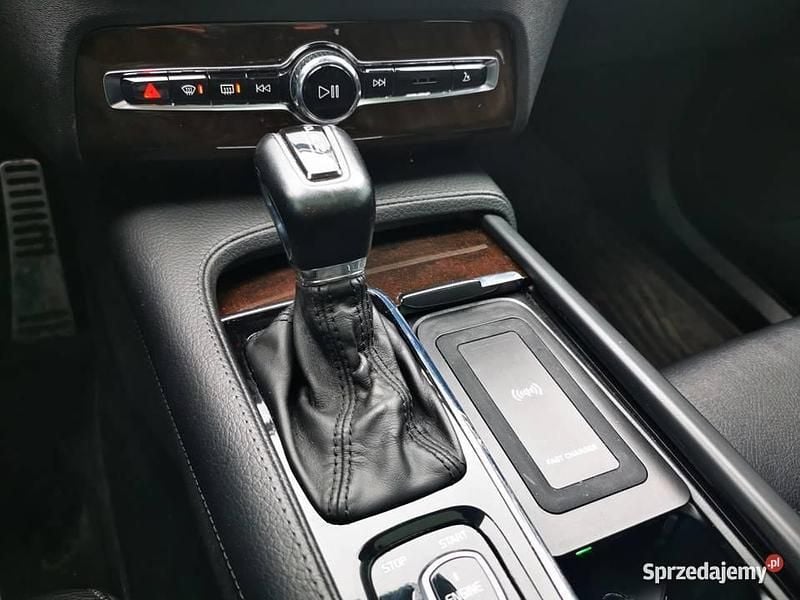 Używany 2016 Volvo XC90 Momentum SUV | 74 900 zł (Super Cena) - Obraz 1/4